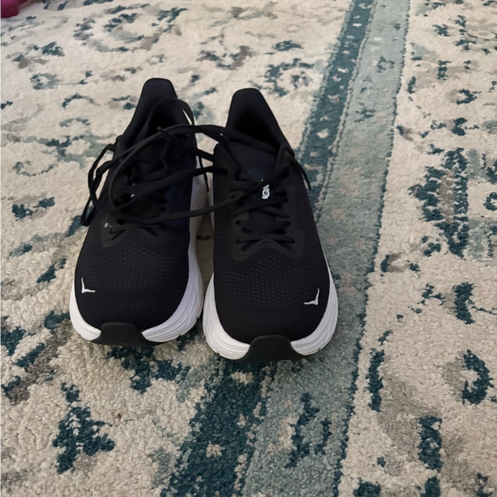 Hoka Arahi 7 Wide